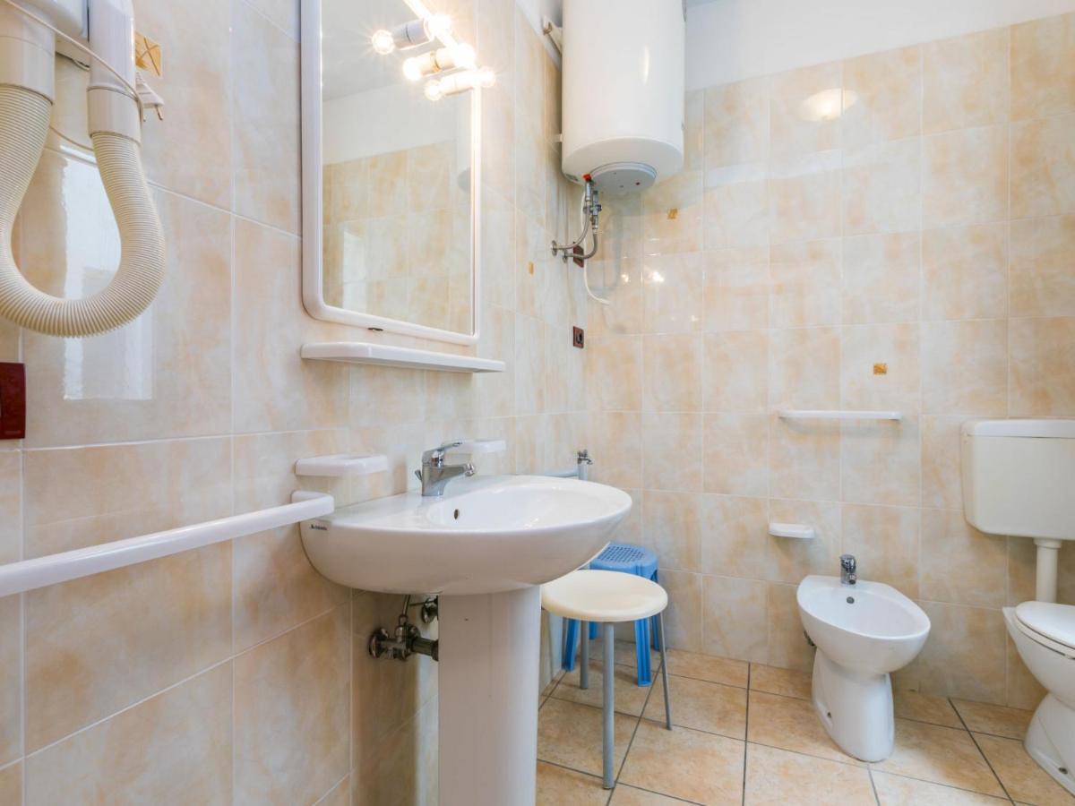 Apartment Robinia-Pinetine-4 By Interhome Дуна-Верде Екстер'єр фото